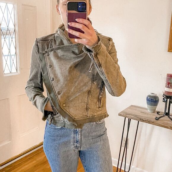 Free People Collapsing Twill Jacket Cotton in Military - Picture 2 of 9